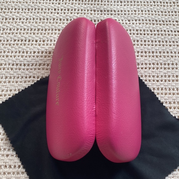 An Authentic Juicy Couture Pink Eye Glass Case with Black Cleaner Wipe ! - Picture 5 of 6
